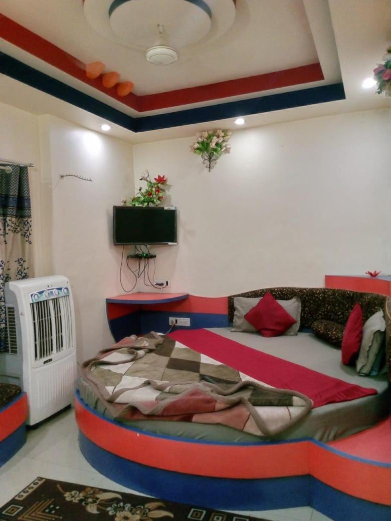 Hotel Amar Palace Pachmarhī Buitenkant foto